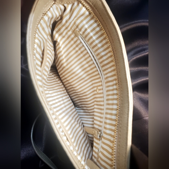 ♠️Kate Spade Cobble Hill Ellen Leather Crossbody Purse, EUC♠️ - Picture 10 of 14